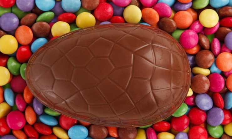 consumare cioccolato uovo pasqua