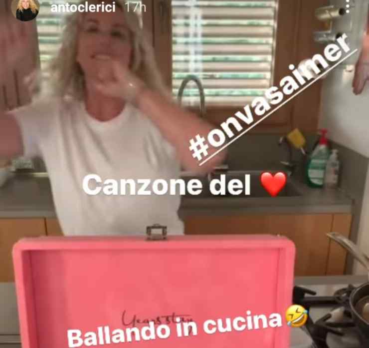 Antonella clerici 'senza freni'