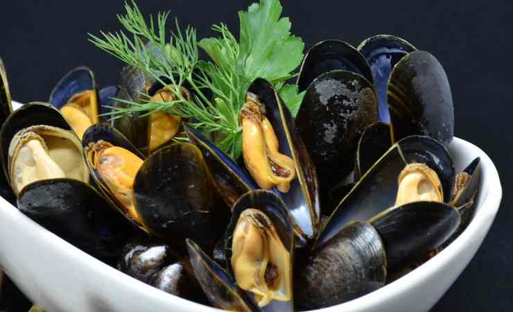 Pulire le cozze