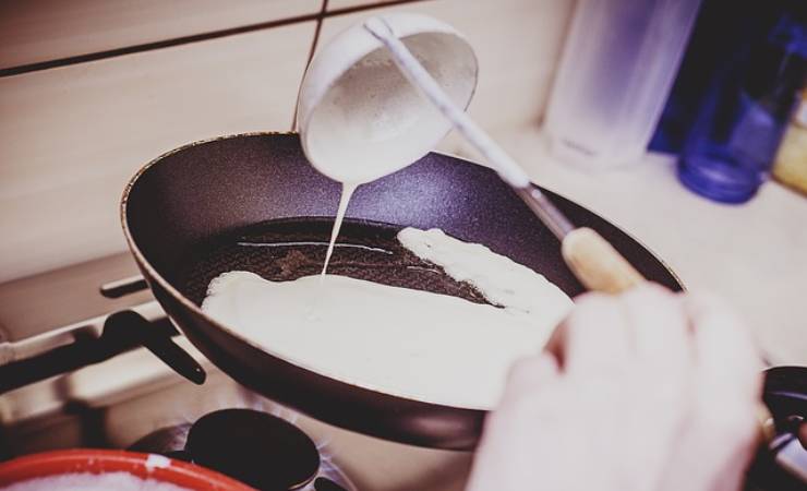 Farcisci pancakes crema