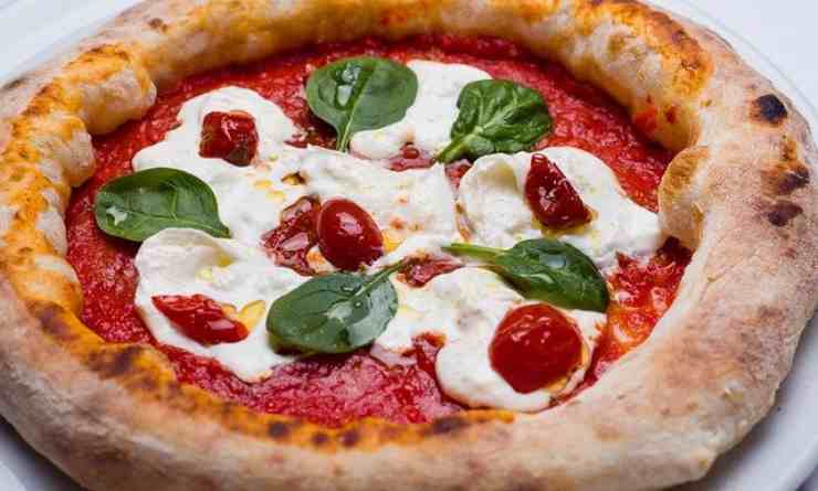 pizza cornicione ripieno