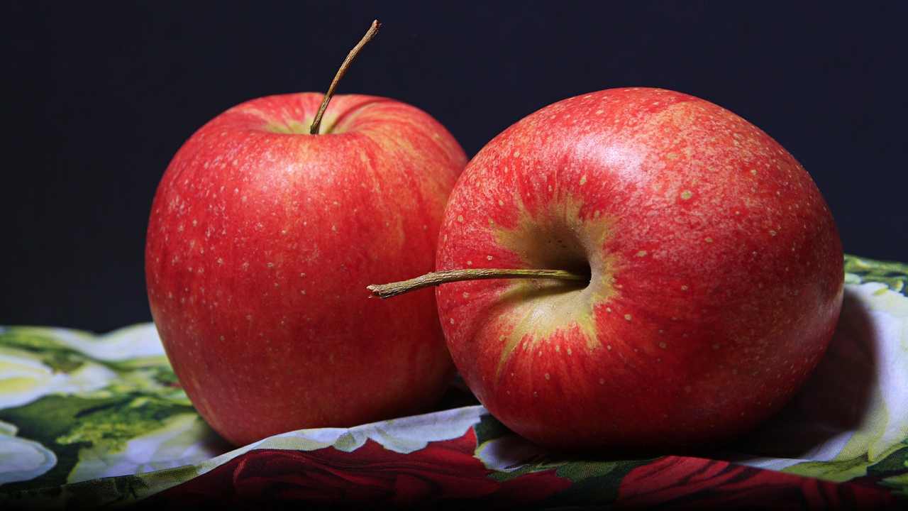Affetta mele teglia