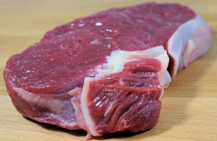 Carne scurisce 