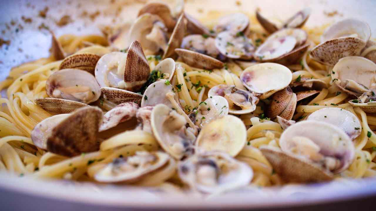 Dove buttano gusci vongole