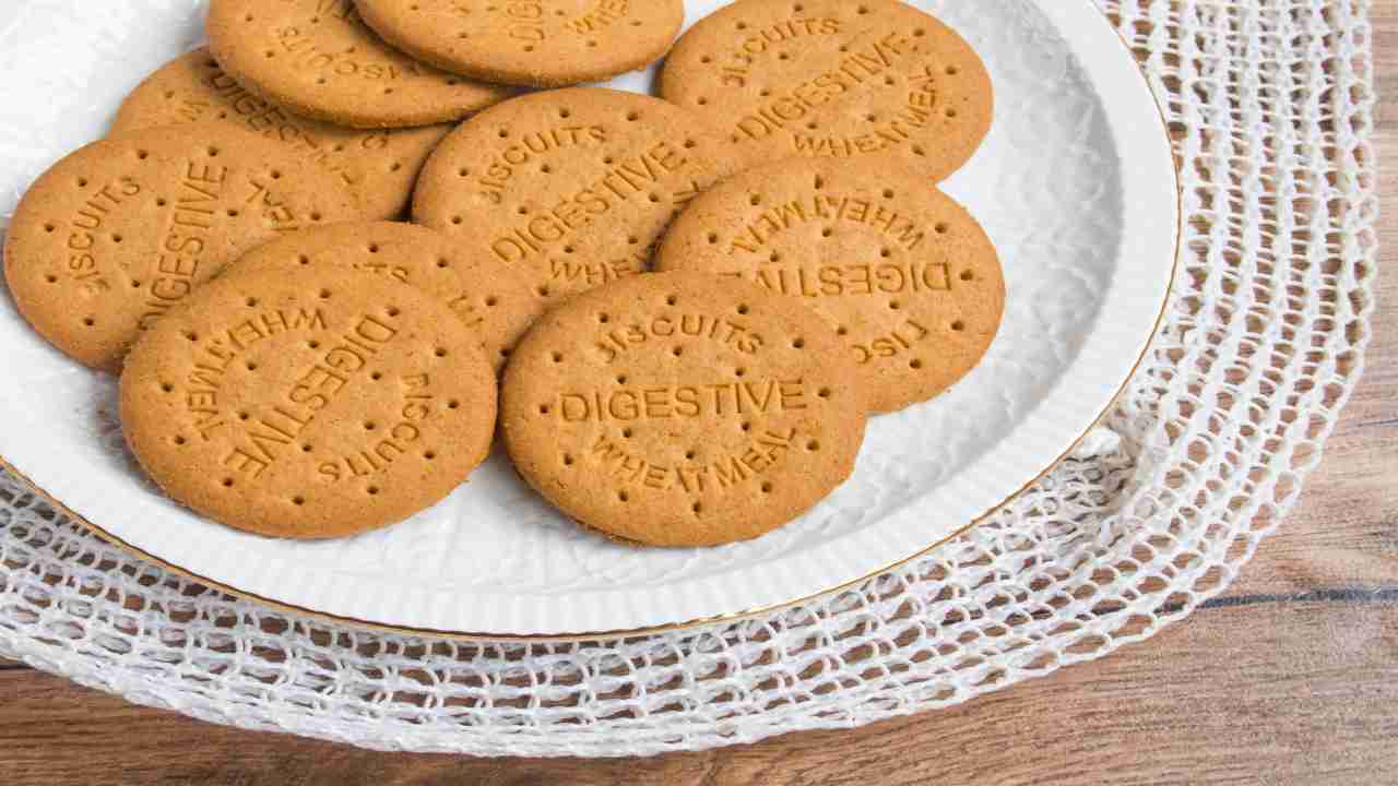 avanzano biscotti in dispensa