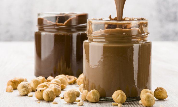 crema alle nocciole 2 ingredienti