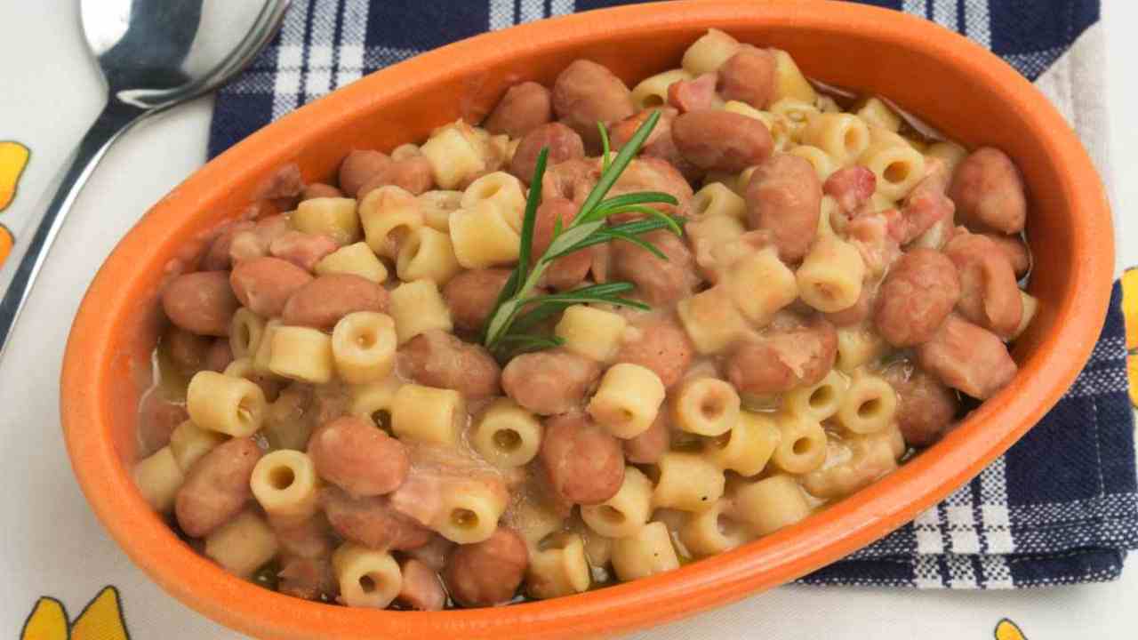 cosa aggiungere pasta e fagioli