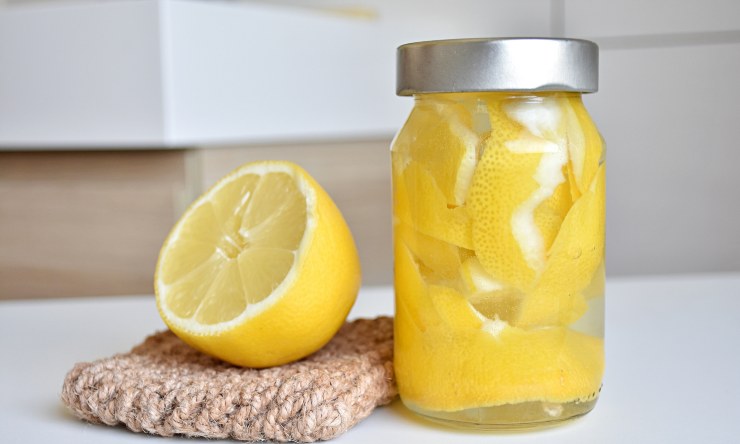 cosa fare con bucce di limone