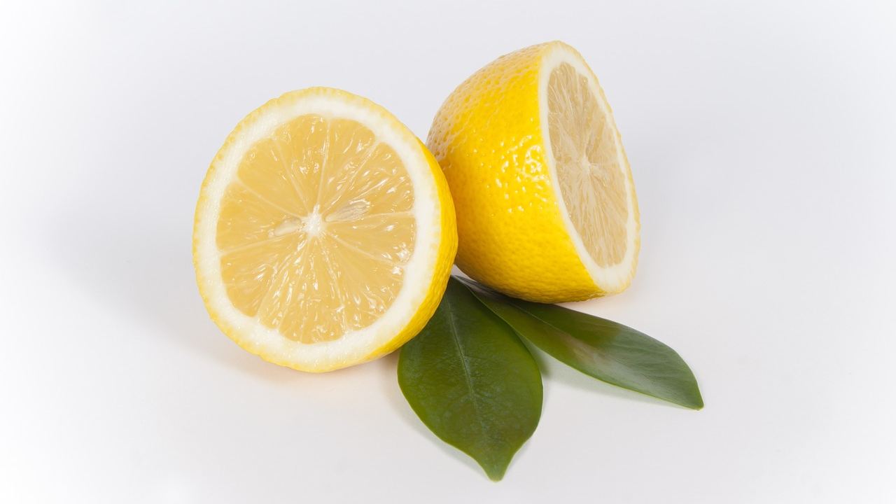 Prendi limone frullalo