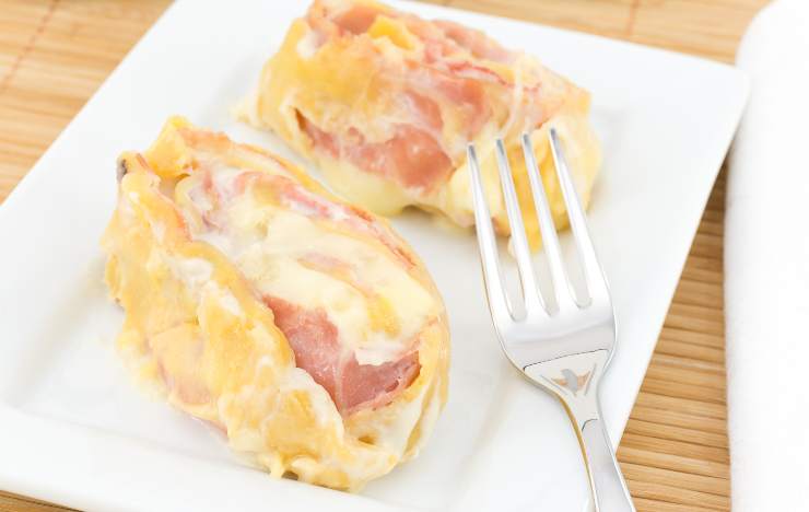 Rotolo con prosciutto e formaggio