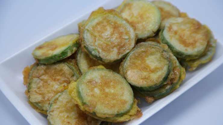 zucchine in pastella sfiziose