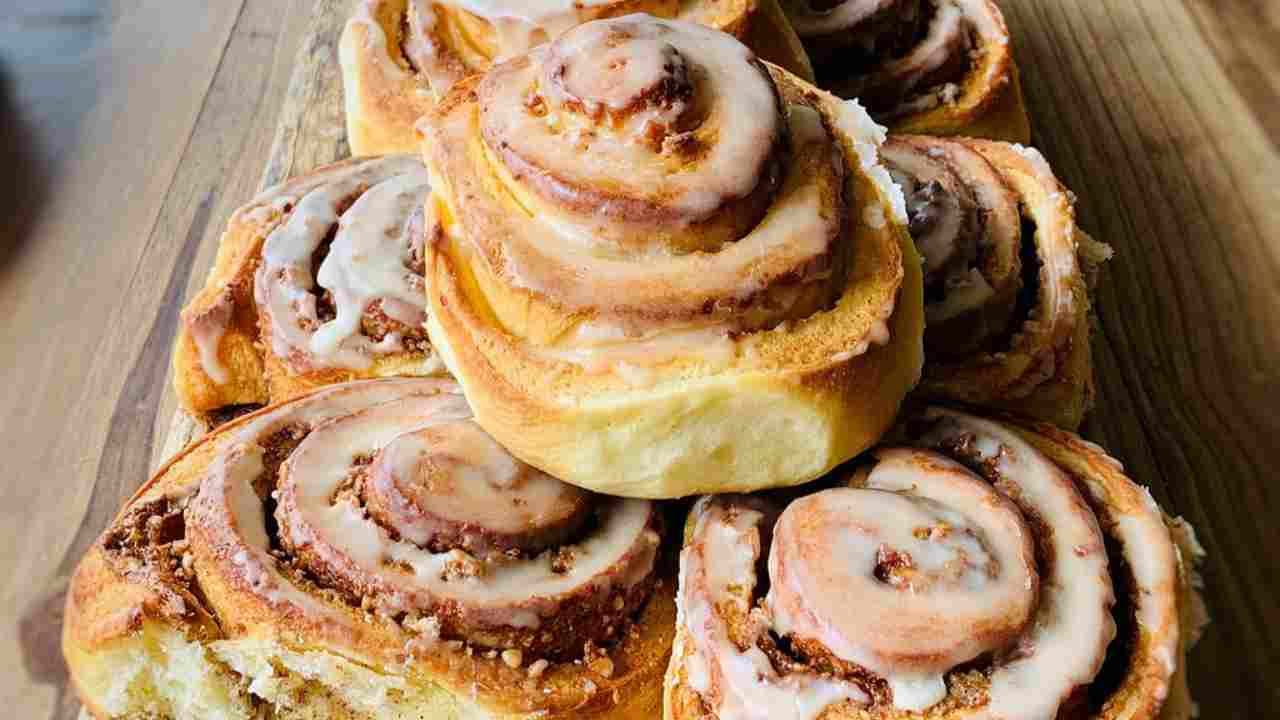 cinnamon rolls ricetta