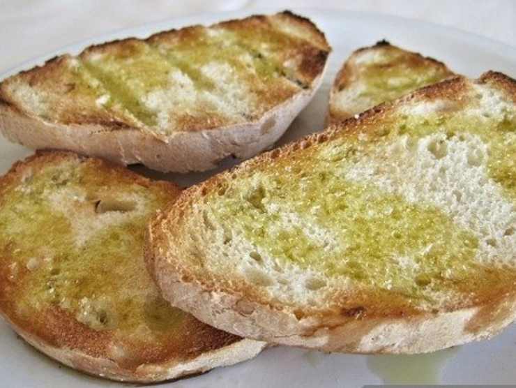 attacchi fame crostini