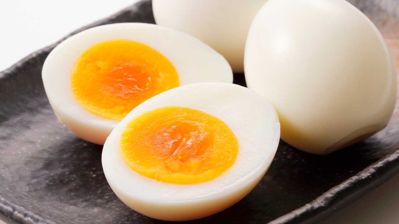 Sgusciare uova sode