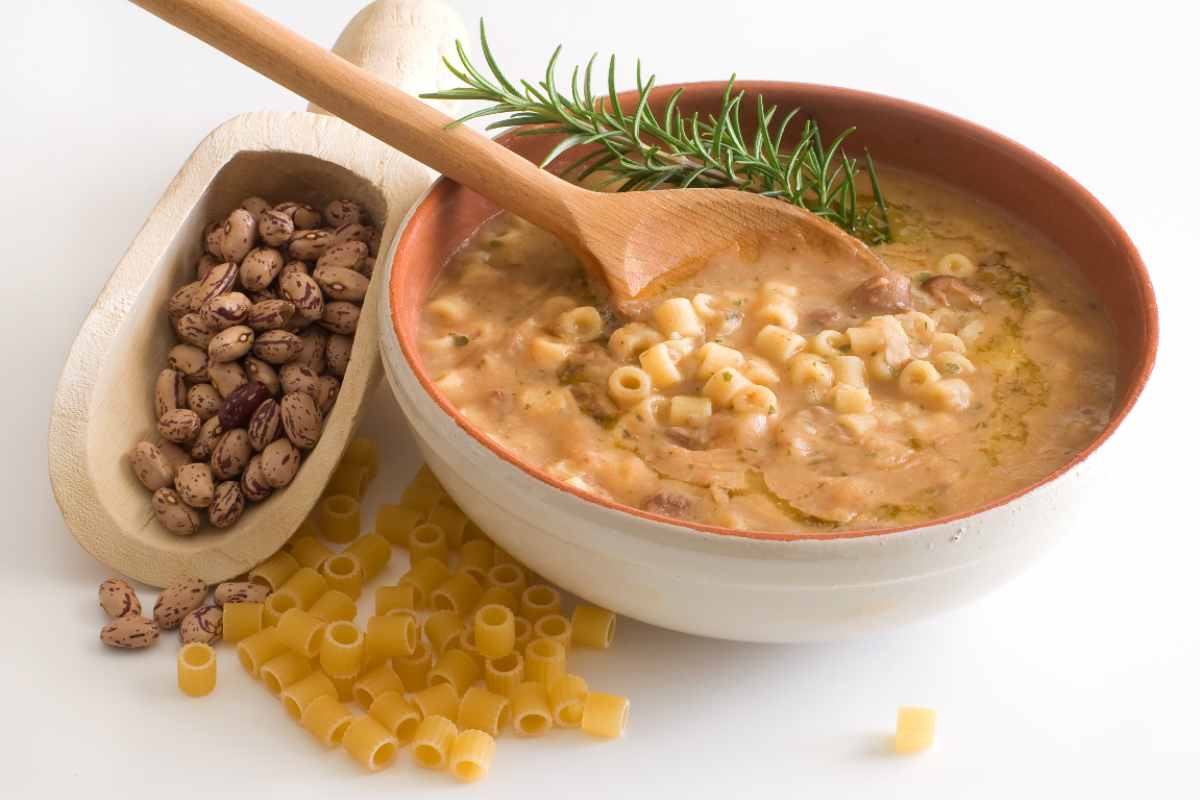 Pasta fagioli aggiungi ingrediente