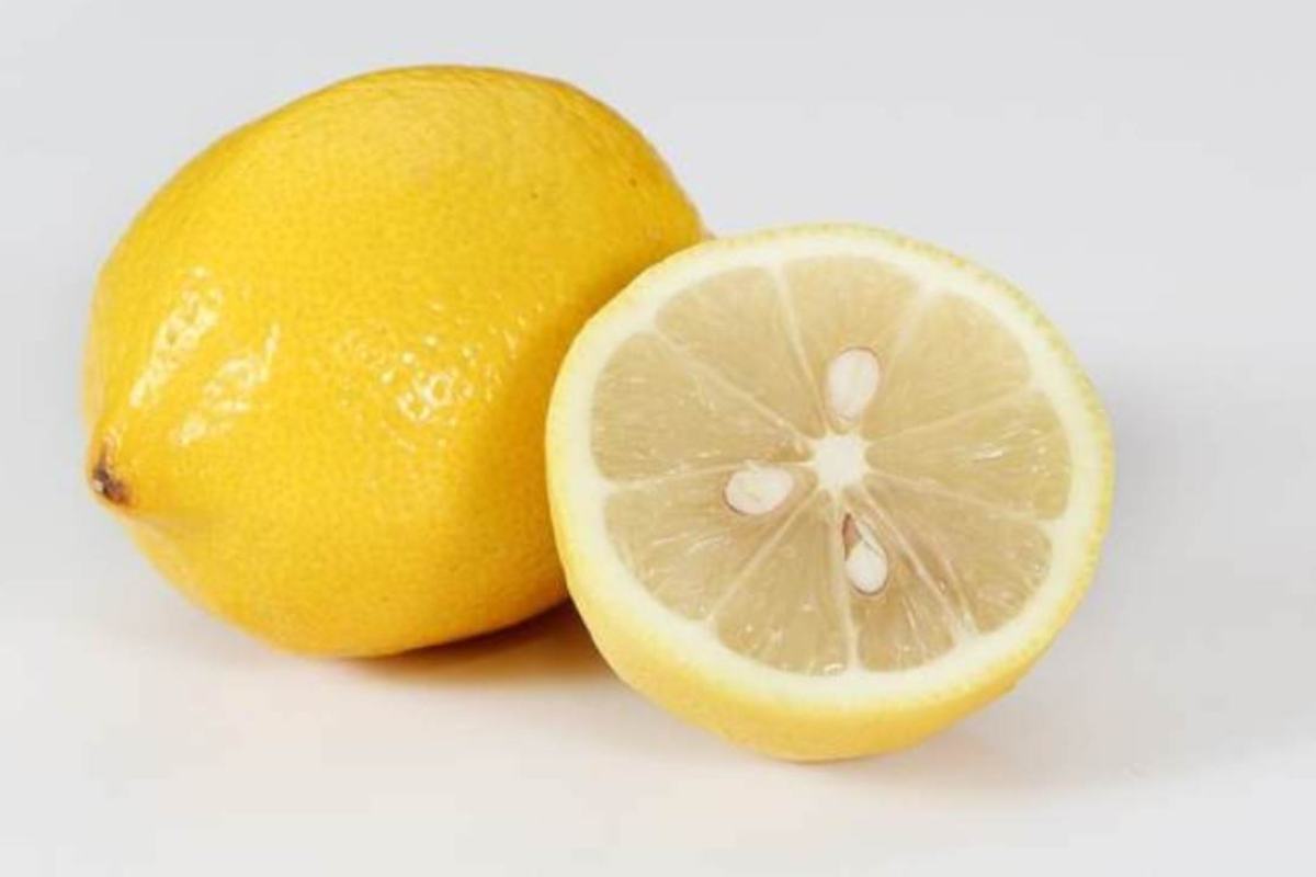 limone aceto detersivo bomba