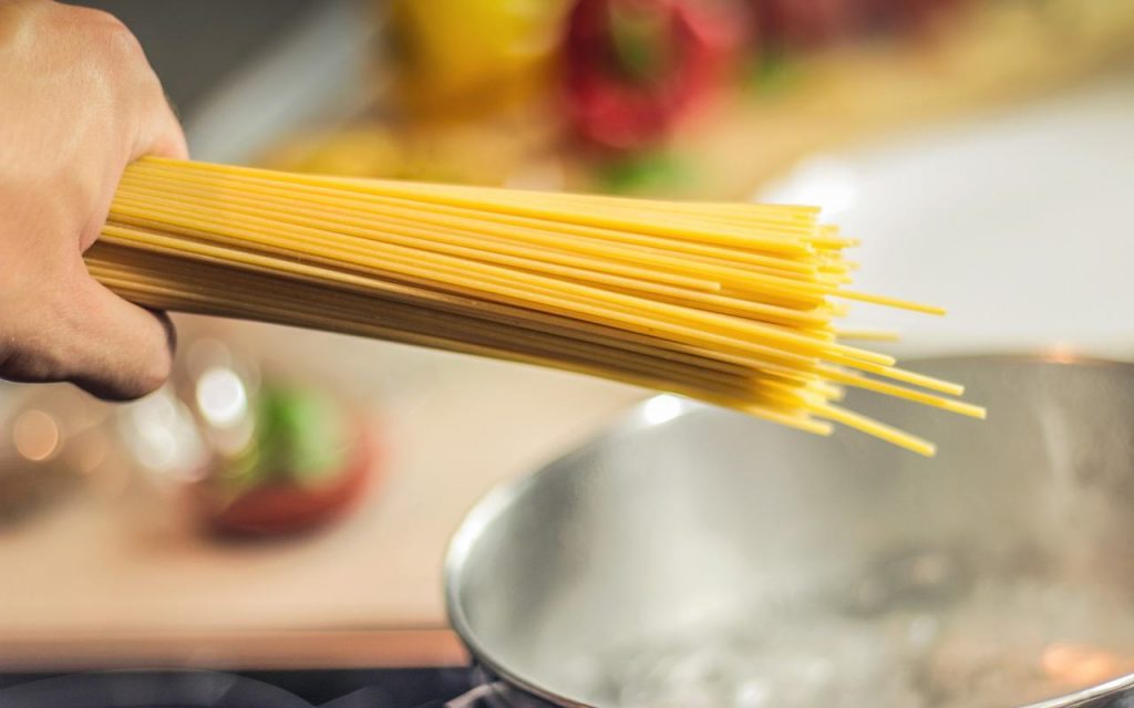 Spaghetti ingrediente estate
