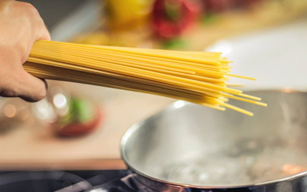 Spaghetti aglio olio 'magici'