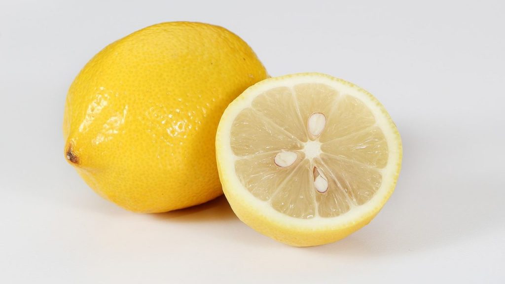 Basta limone pentole incrostate