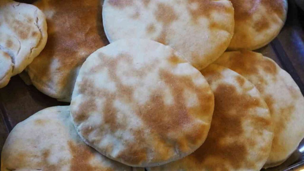 pane arabo