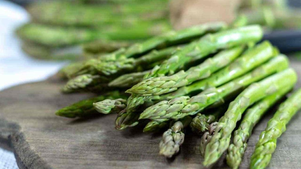 pulire gli asparagi