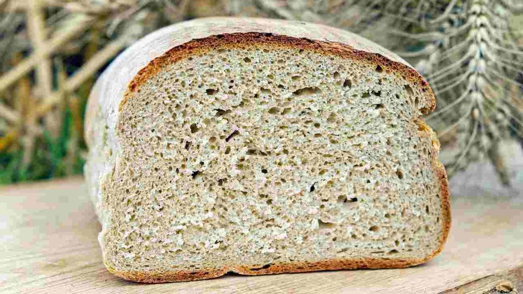 Usa pane raffermo così