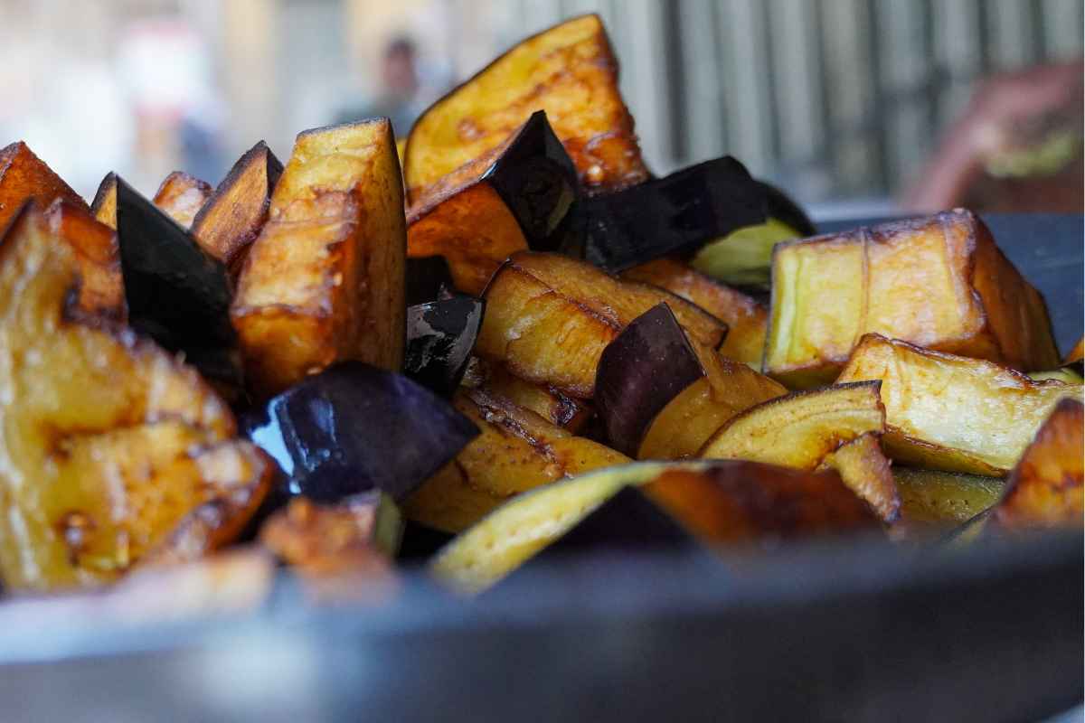 Melanzane a cubetti fritte