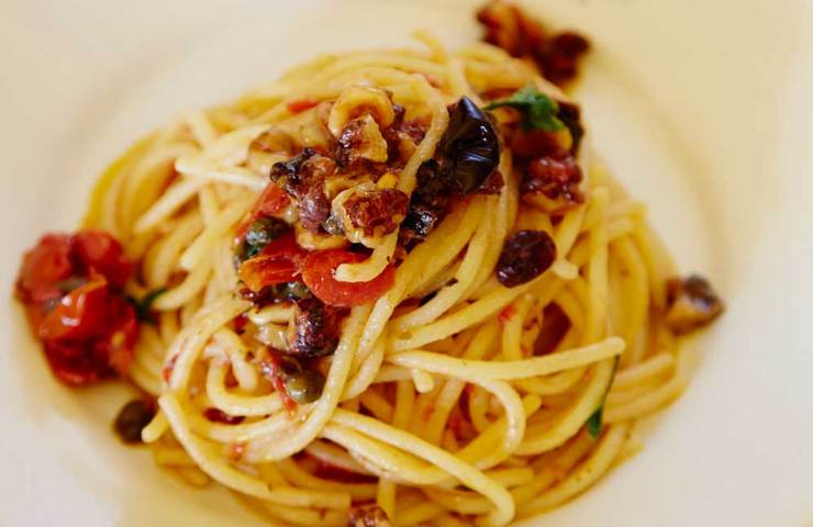 pasta o sicchio d'a munnezza